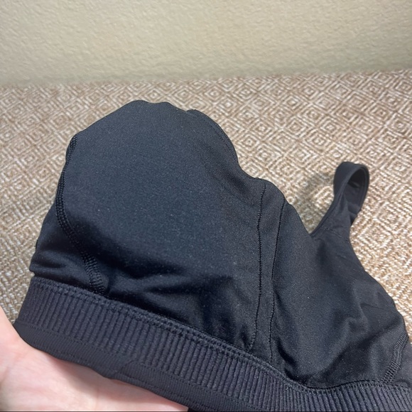 Lululemon Women's Ribbed Train Bra Sports Black Sz 4   Outdoor Gym Exercise EUC - Picture 5 of 7